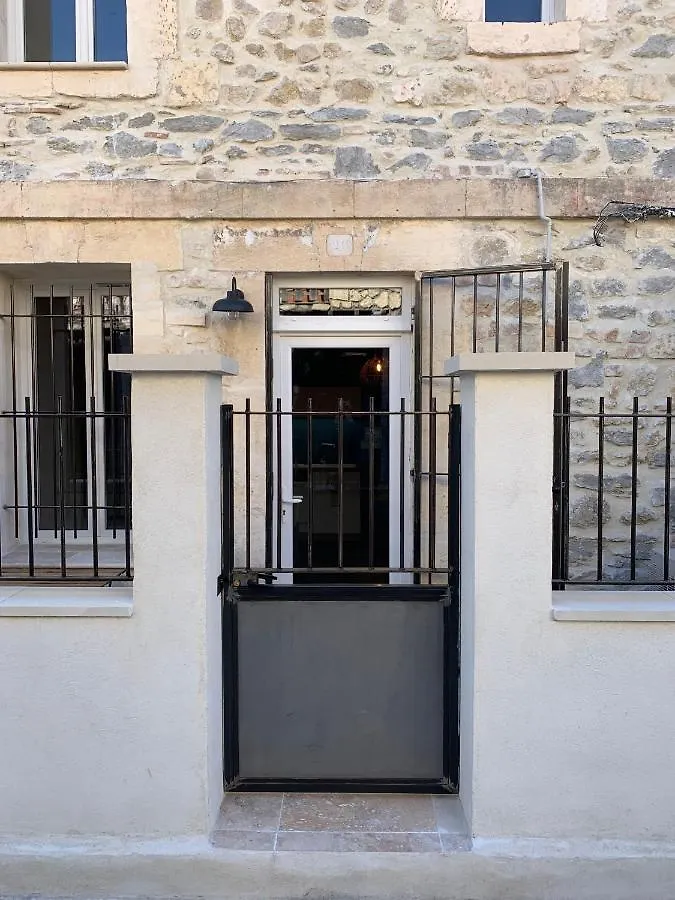 Villa Arles : Maison De Ville A Deux Pas De Tour Luma France