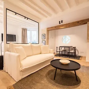 Cosy Nest In Saint Germain , Paris France